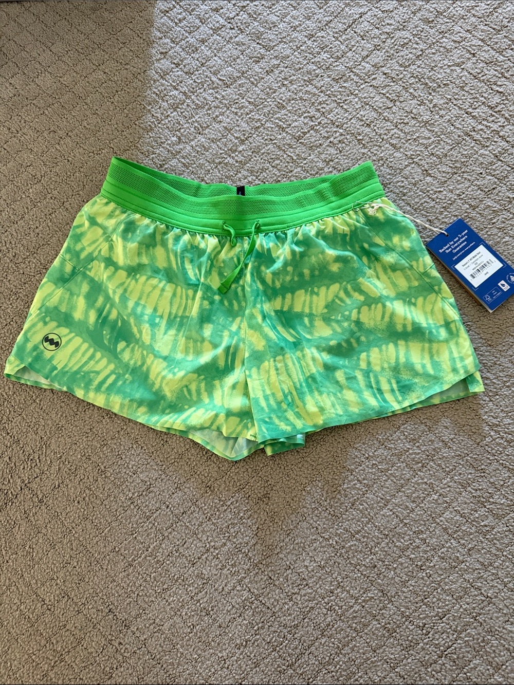NWT Janji women’s 3” AFO Middle Running Shorts - Cyanotype Jeune